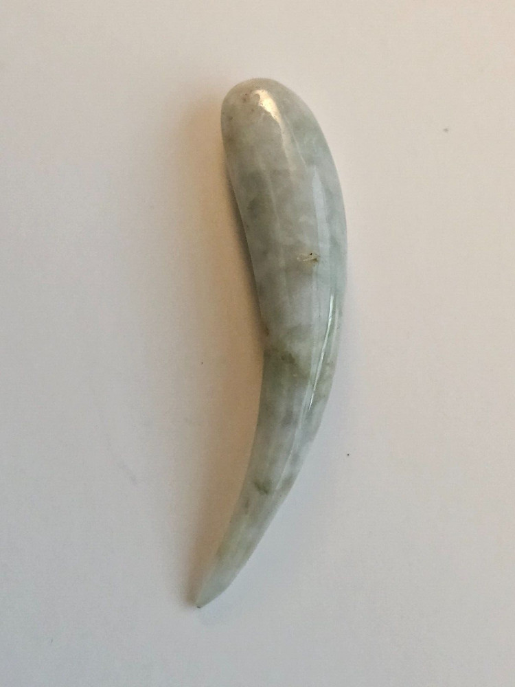 Jade Tusk Pendent 4.5 CM Lighter Green Color