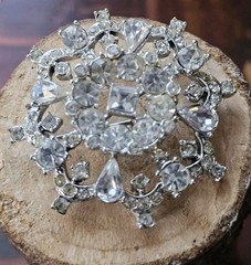 Estate Brooch Clear Rhinestones Snowflake Silver Tone Prong Set Pin 2.25″ Mcm