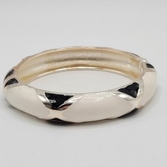 Black White Geometric Abstract Enamel Print Silver Tone Hinged Bangle Bracelet
