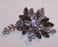 Vintage Grey Smoky Clear Rhinestones Flower Brooc -Estate Jewelry