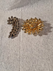 Vtg DeLizza-Elster-Juliana Blue & Cream Milk Glass & AB Stones Cabochon Brooches