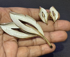 Vintage Signed Pat Pending Pearlized Brushed Leaf Brooch and Clip On Earrings