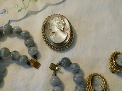 Vintage Carved Abalone Cameo Agate Beaded Necklace Brooch and Earrings Set
