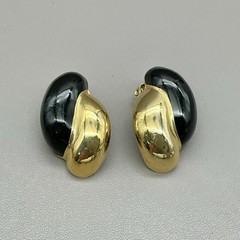 Carolee Vintage Earrings Black Enamel Gold Tone Sculptural Clip On Statement