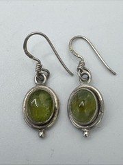 Vtg Sterling Silver 925 Green Prehnite Stone Dangle Earrings 1.25″