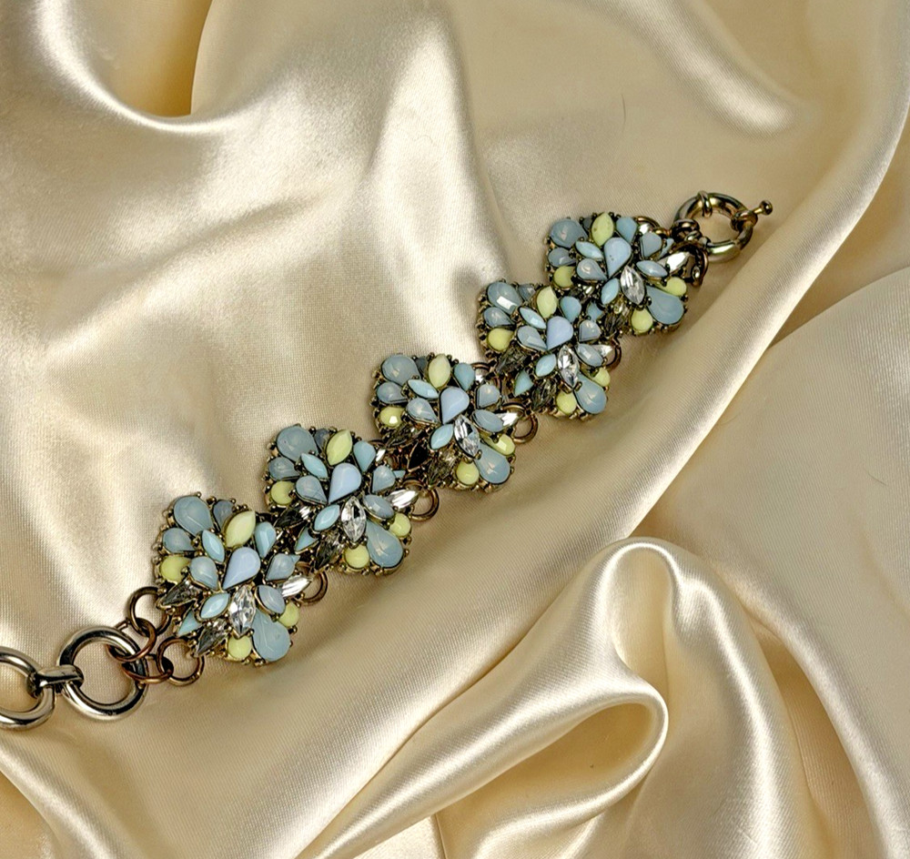 Vintage Pastel Blue & Green Rhinestone Floral Wire Bracelet – Silver Tone