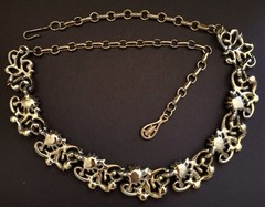 Vtg Coro – Signed – Beautiful Ivy Lace & AB Rhinestone Necklace