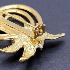 Heart Modernist Abstract Faux Pearl Rhinestone Open Metal Gold Tone Brooch Pin