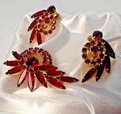 Authentic D&E Juliana Dark Siam Red Marquis Spray Brooch and Earrings Set