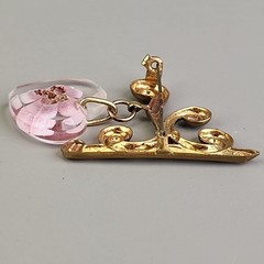 Vintage Dried Pink Flower Brooch Heart Dangle Gold Plated Bracket 1.25″