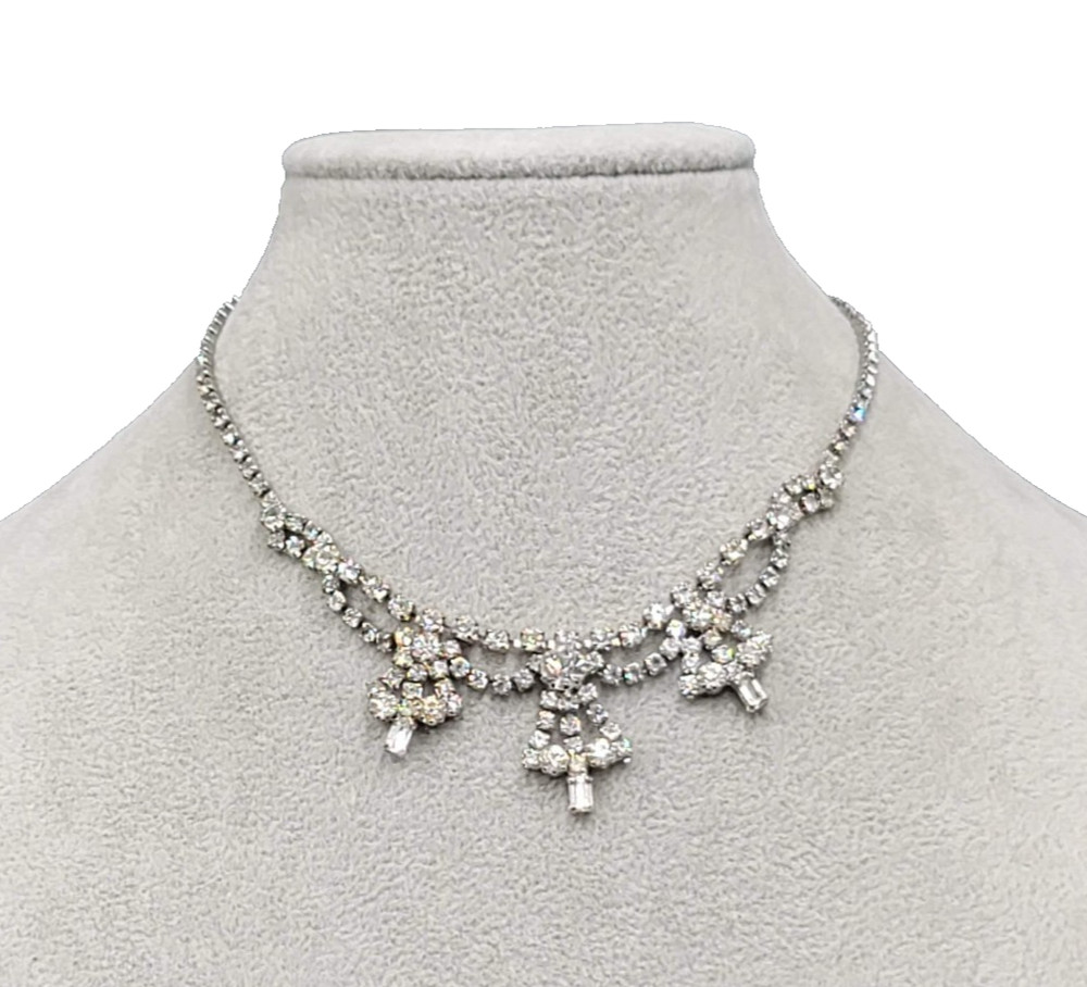 Vintage Christmas Tree Clear Rhinestone Necklace Silver tone 15″