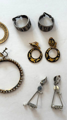 Mixed Lot Of 6 Pairs Vintage Clip-on Earrings Various Styles & Materials B836