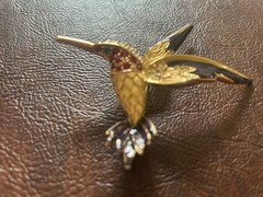 Six Beautiful Vintage Brooches to Accentuate Any Wear.