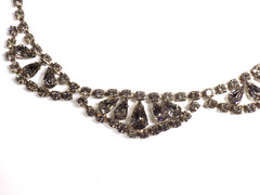 Vintage Weiss Choker Necklace Silver-tone Smoky Gray Rhinestones 14.5″ Hook