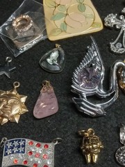 Costume Jewlery Necklace Pendant Lot