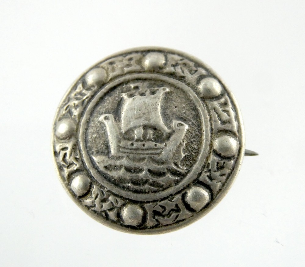 Antique Scotland Sterling Silver Boat Brooch Ship Pin 7.2g 7/8 Inch Diameter