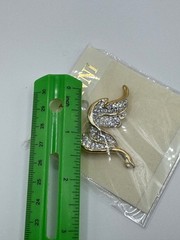 VINTAGE RUCINNI GOLD TONE BROOCH/ PIN WITH CLEAR ROUND CRYSTALS RHINESTONES