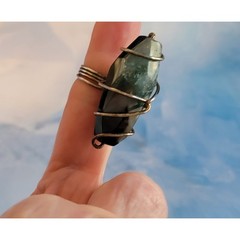 Unusual Large Stone Artisan Ring, Turquoise Black, Size 6, Statement r-1