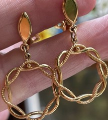 Vintage Crown Trifari Gold Tone Dangle Drop Hoop Clip On Earrings Twisted Rope