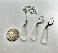 Art Deco Crystal Floral Frosted Molded Glass Pendant Necklace & Earring Set