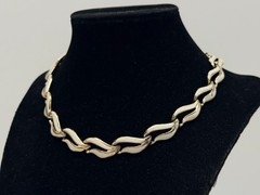 Vintage Choker Necklace Retro Gold Tone Cream Enamel Mid Century Chain 15 inch