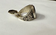 VINTAGE LARGE STERLING SILVER & HEMATITE THUNDERBIRD RING WHEELER MFG CO SIZE 9