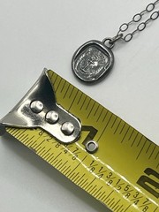 Vintage Silver Tone Cape Cod Nautical Anchor Faux Wax Seal Pendant Necklace 18”