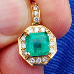Original EARTH MINED Colombian EMERALD DIAMOND Pendant Deco Halo SOLID 18K GOLD