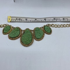 Vtg Green Faux Jade Collar Necklace Gold Tone 18” Lobster Clasp Statement Piece