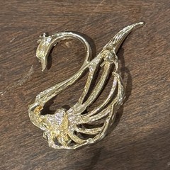 Vintage Swan Rhinestone Brooch 1.5 Inchx2inch Gold Base And Silver/White Stones