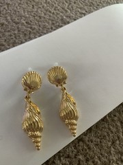 Vintage Style Bohemian Elegant And Fashionable Seashell Conch Design Earrings