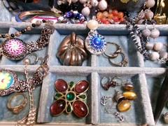 VTG~NOW Estate Jewelry Box +Lot UNTESTED~FASHION~2 lbs+ & Some 925 Sterling