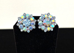 VTG Silver ICE BLUE AB Rhinestone INTERLOCKING CIRCLES Pin Brooch Earrings Set