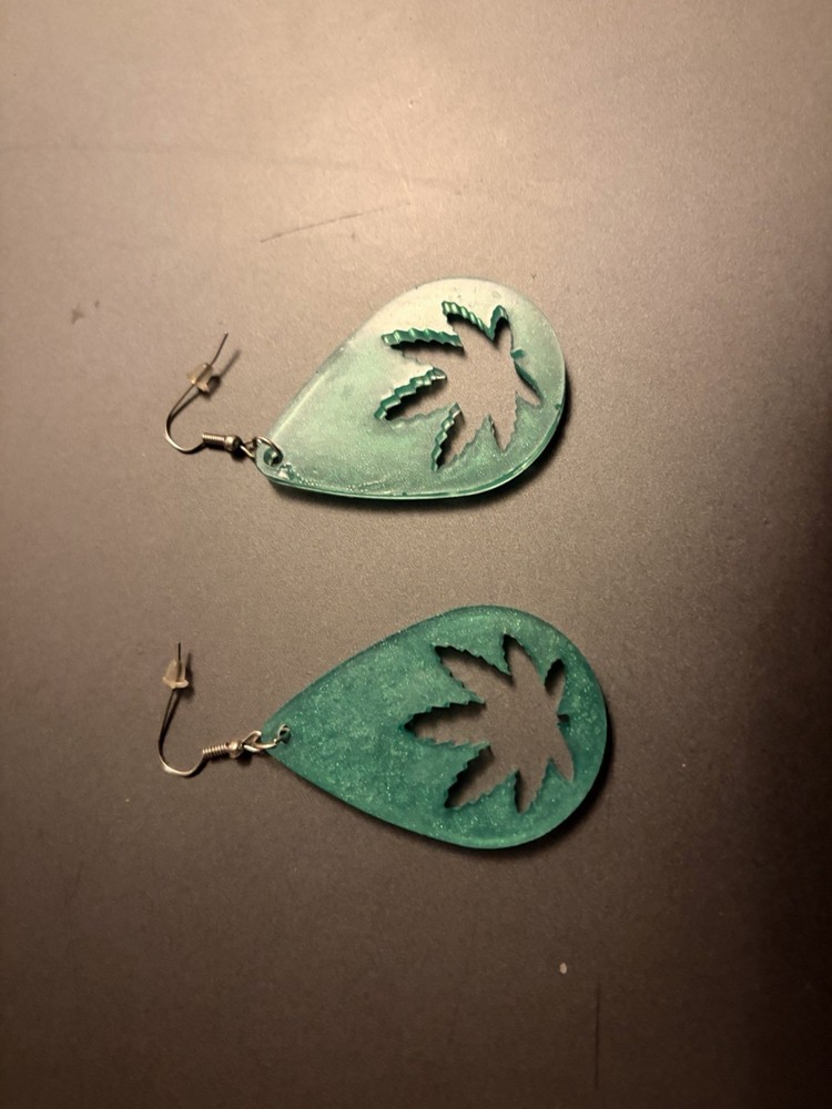 Vintage Autumn Leaf Dangle Earrings Frosted Lucite Maple Fall Green Red BinBF