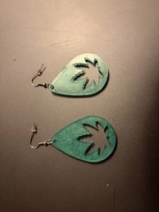 Vintage Autumn Leaf Dangle Earrings Frosted Lucite Maple Fall Green Red BinBF