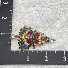 Vintage Warner Christmas Tree Brooch Rhinestone Encrusted Multicolor 2.5″