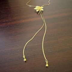 Stunning Gold Tone Bolo Lariat Style Necklace W/ Gold Roses & Mesh In EUC