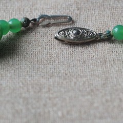 Vintage Green Glass Oval Bead Necklace 44cm 17.3 in Faux Jade Stone Jewelry