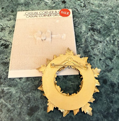 New Vintage Casual Corner Gold Tone Fall Autumn Leaves Brooch Pin Thanksgiving