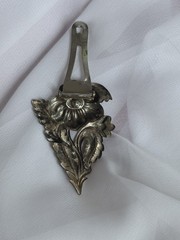 Art Deco Dress Clip Pot Metal Repousse Pot Metal Blue Paste Gem