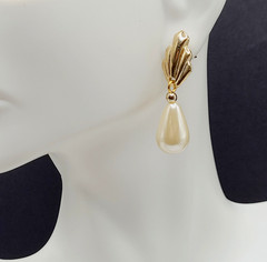 Art Deco Style Faux Pearl Teardrop Gold Tone Scallop Fan Classy Mermaid Earrings