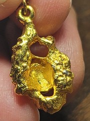 Vintage 80s Nugget Pendant Charm Yellow Gold Tone 3-D