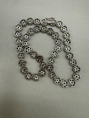 ESTATE SILVER PLATED SAPPHIRE LIGHT BLUE CRYSTAL CLUSTER FLOWER NECKLACE 16″