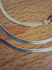 Vtg 925 Italy Sterling Silver 2.5 mm Herringbone Chain Link 22 in Necklace