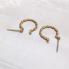 Vintage Earrings for Pierced Ears Woven Antique Gold Tone Hoops 0.75″