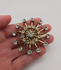 Large Gold Tone Starburst Rhinestone Brooch Clear Crystal Statement Pin Unsigned