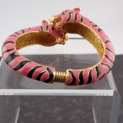 Vintage KJL Kenneth J Lane Pink Enamel Tiger 6 3/4″ Clamper Gold Tone Bracelet