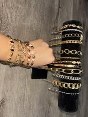 100 Piece cubic Zirconia And Mix Gold Plated Bracelets