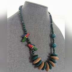 Vintage Estate Teal Wooden Beaded Parrot Tribal Boho Ethnic Tropical Necklace