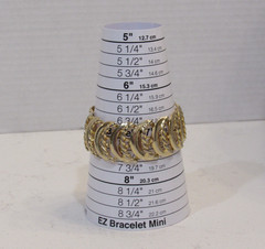2 Retro Gold Tone Link Stretch Bracelet MCM Quiet Luxury Retroglam Careerchic